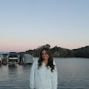 Meet your Posher, Madeline